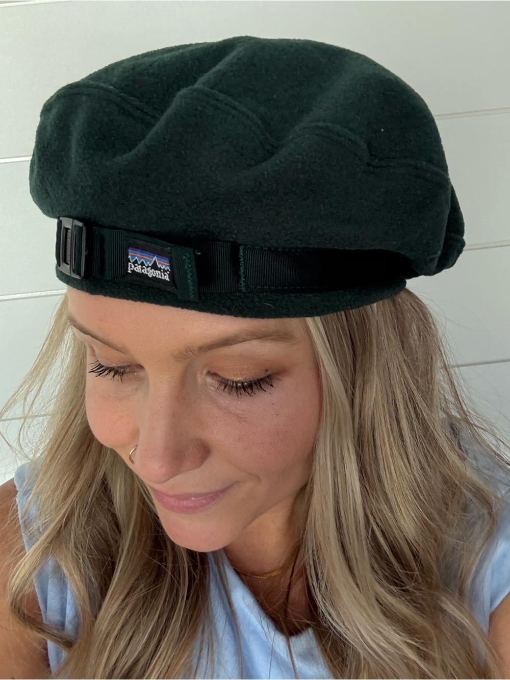 VINTAGE Patagonia Dark Green Fleece Beret - Classic Outdoor Style